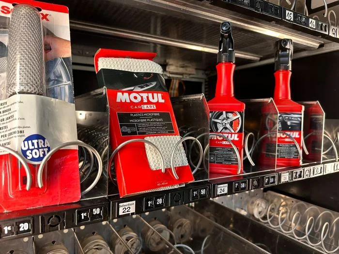 Autopflegeprodukte im Automat